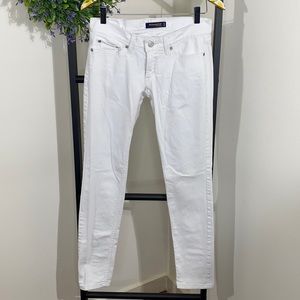 Levi’s  White “ too superlow 524 Jeans”